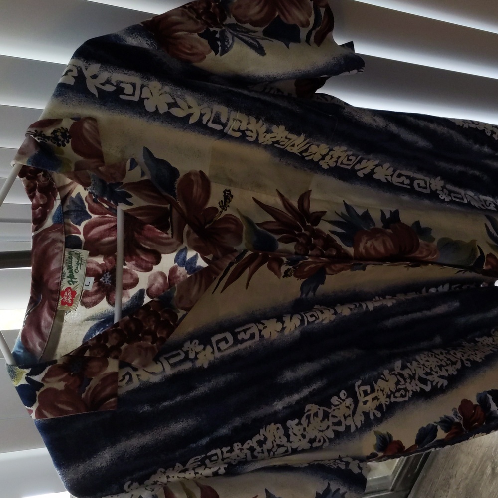 Men's size large Hawaiian original shirt